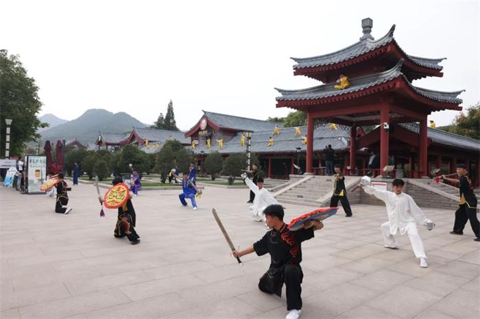 /content/202410/cb6cfc0659fe7450a9bf9980e430c946.jpg 640 (6).jpg