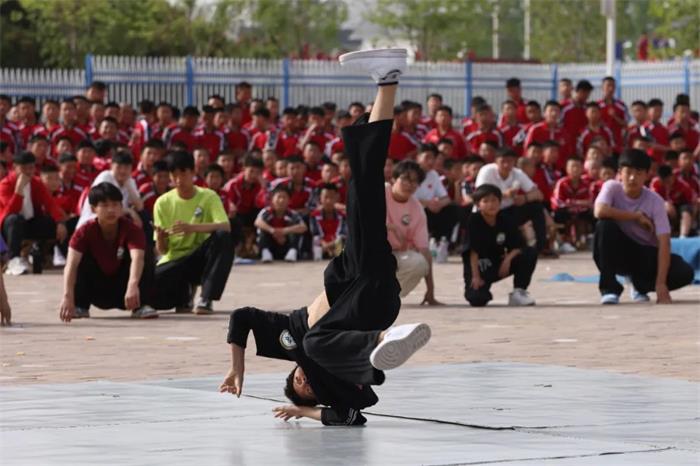 /content/202504/48d73bd6f63fbeebbb67ea23319813da.jpg 640 (21).jpg